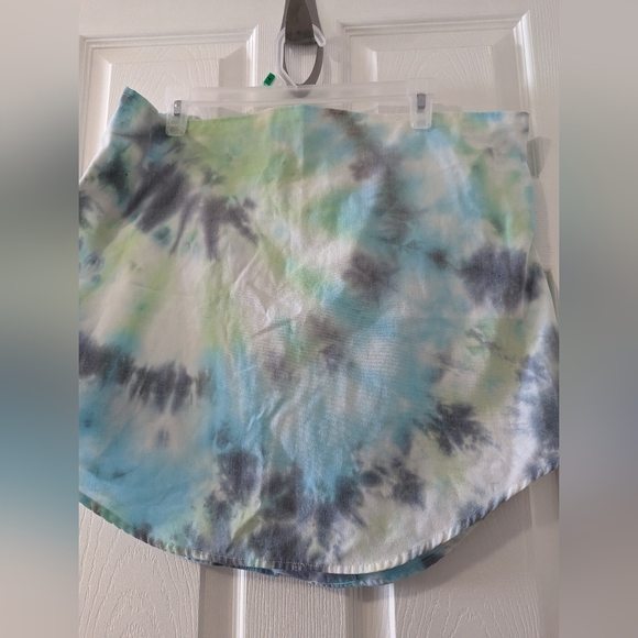 Hand Crafted Tie Dye Bottom Front Strapless Top - Picture 4 of 6